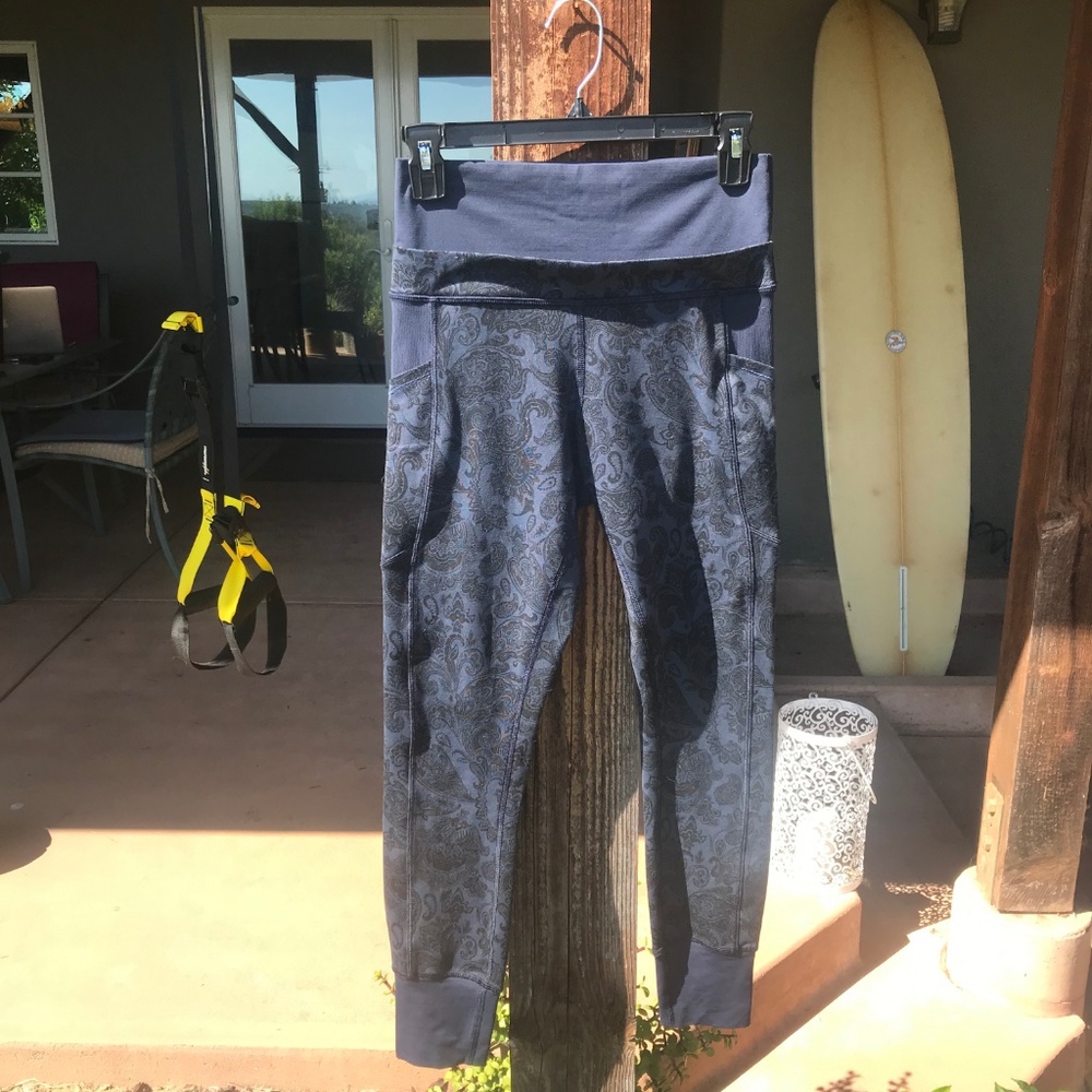 Size 6 Lulu Lemon Leggings